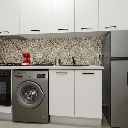 Azure Sea Apartments - Bychoice مامايا المظهر الخارجي الصورة