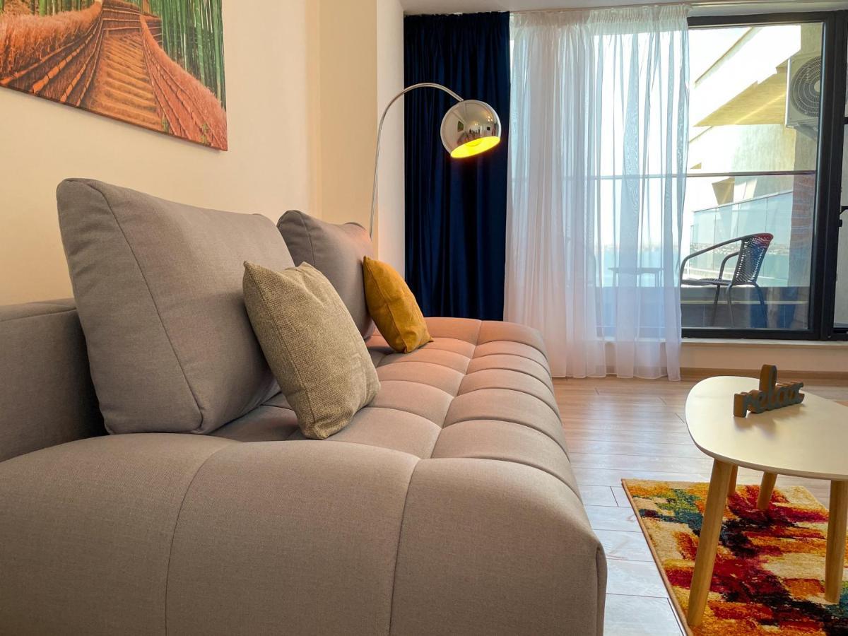 Azure Sea Apartments - Bychoice مامايا المظهر الخارجي الصورة