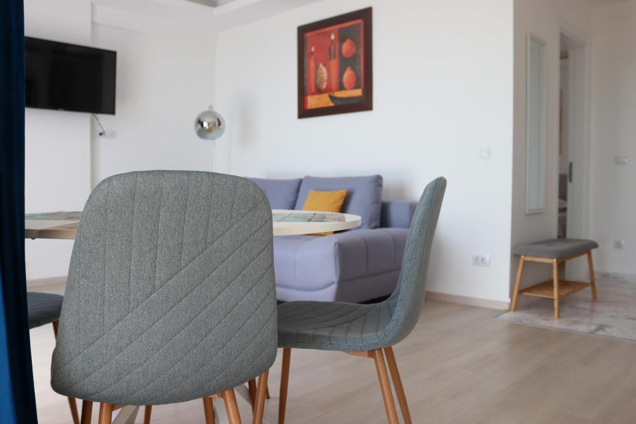 Azure Sea Apartments - Bychoice مامايا المظهر الخارجي الصورة