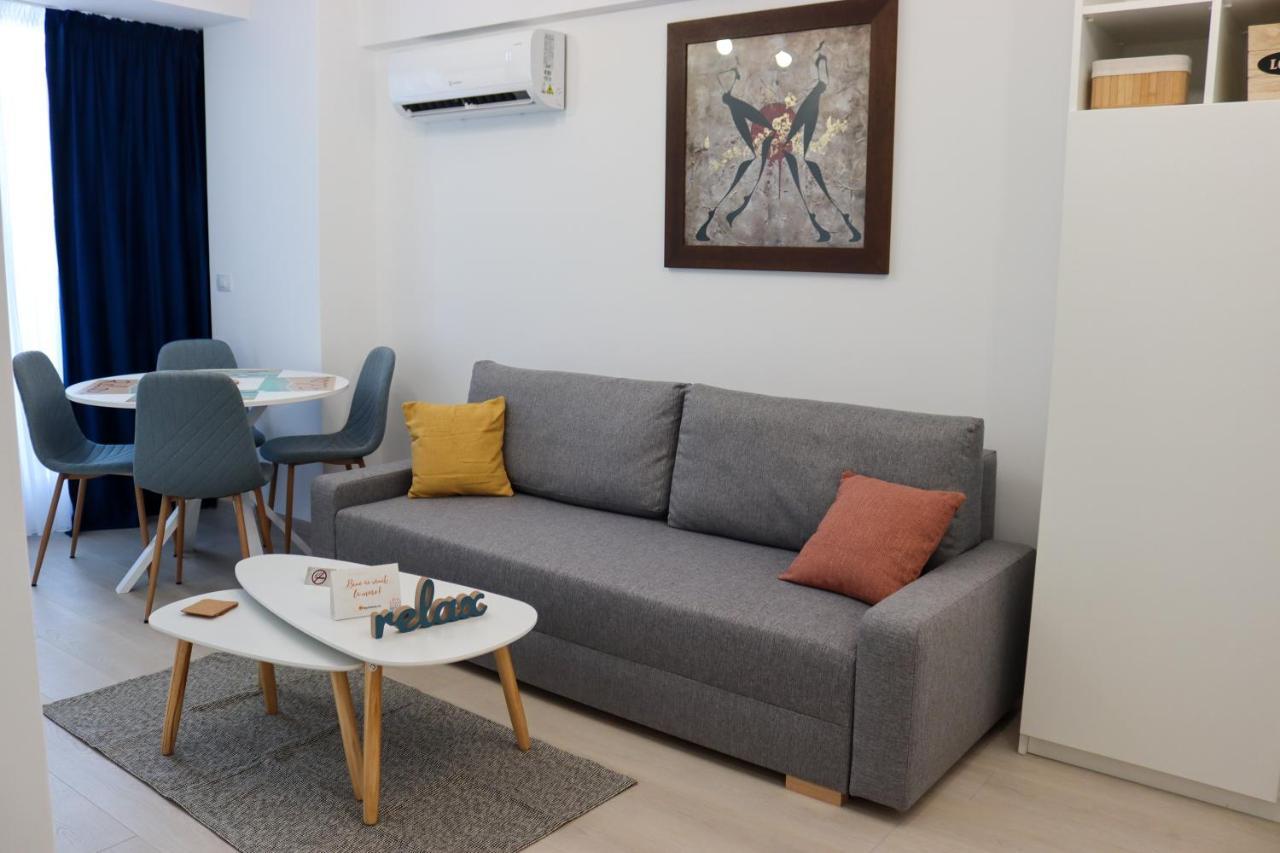 Azure Sea Apartments - Bychoice مامايا المظهر الخارجي الصورة
