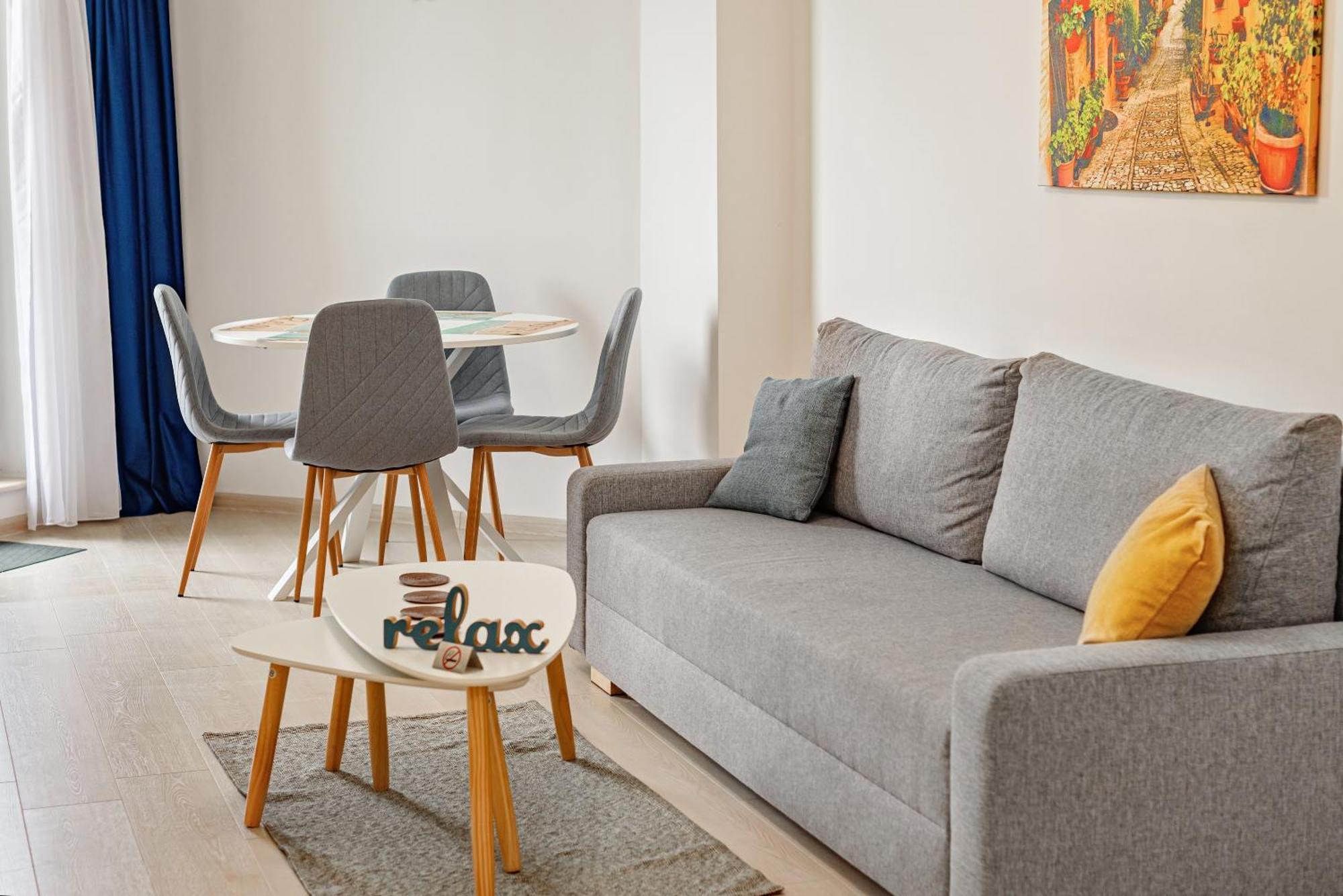 Azure Sea Apartments - Bychoice مامايا المظهر الخارجي الصورة