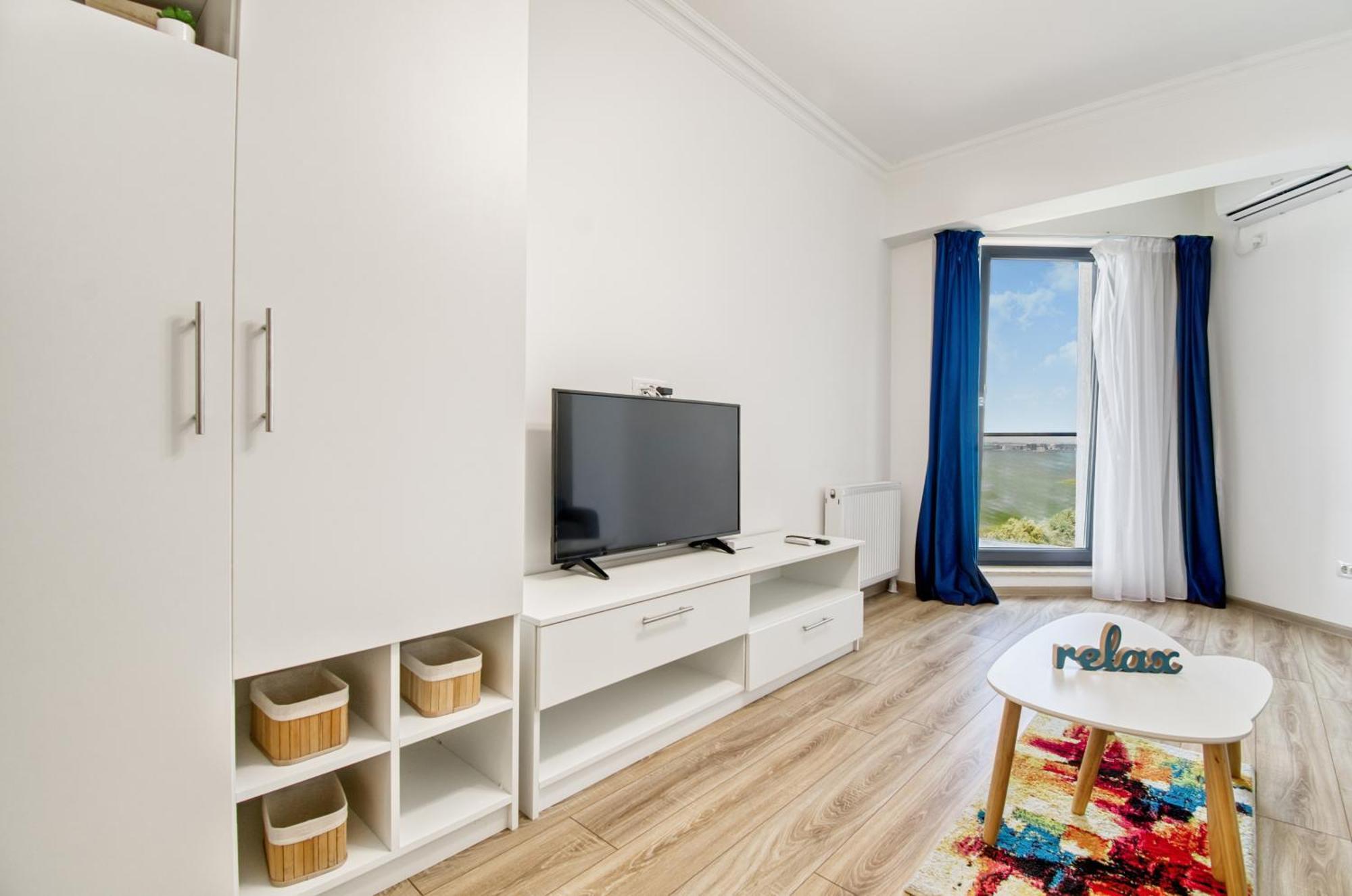 Azure Sea Apartments - Bychoice مامايا المظهر الخارجي الصورة