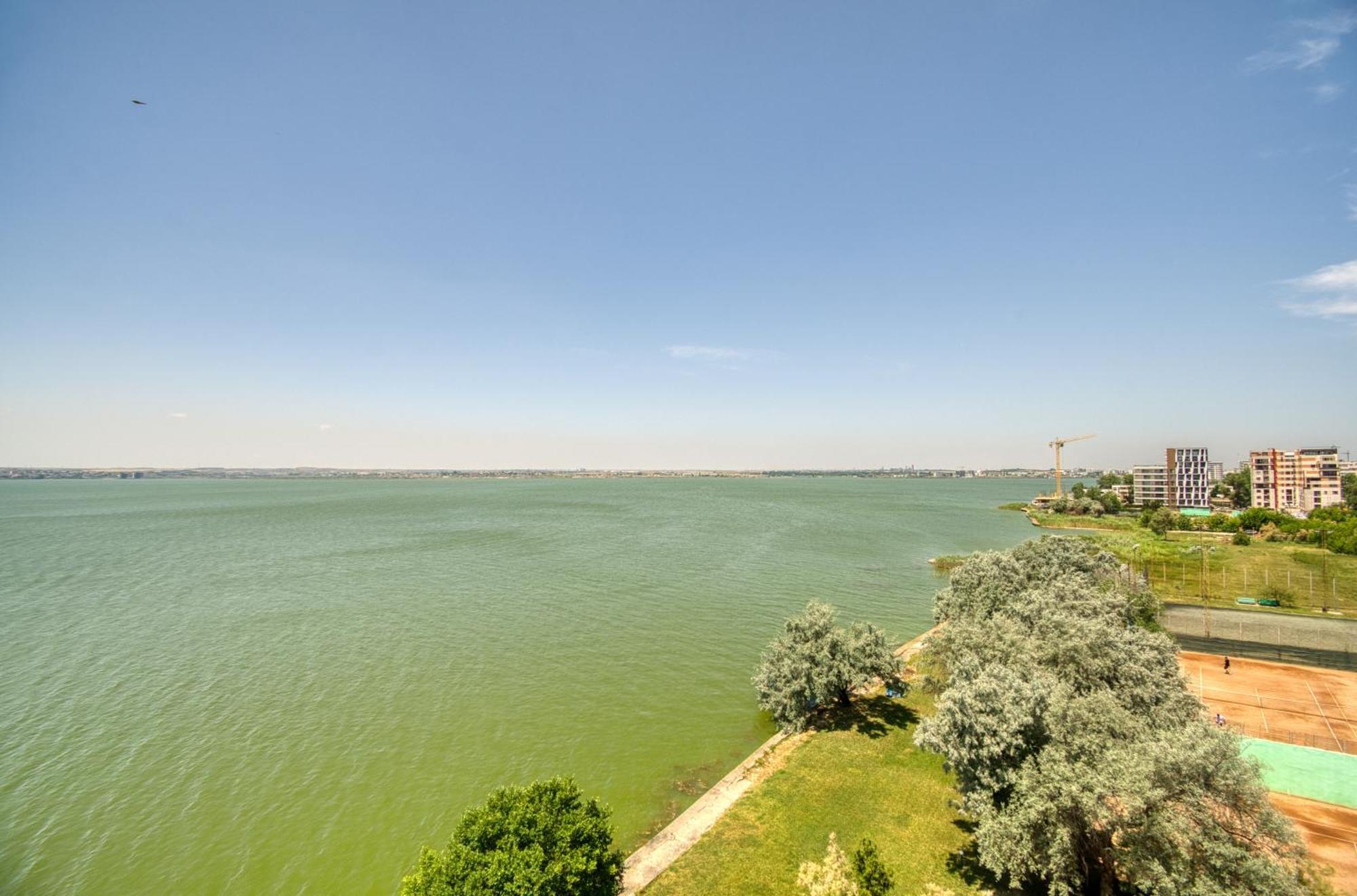 Azure Sea Apartments - Bychoice مامايا المظهر الخارجي الصورة