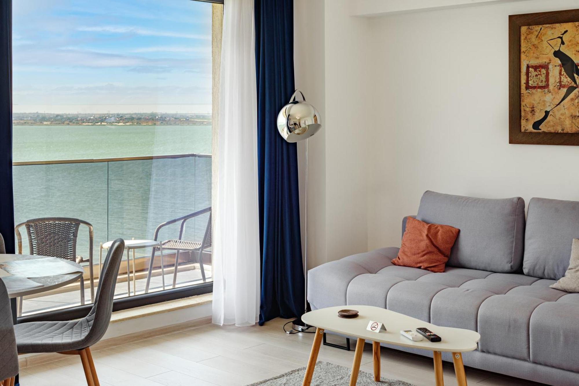 Azure Sea Apartments - Bychoice مامايا المظهر الخارجي الصورة