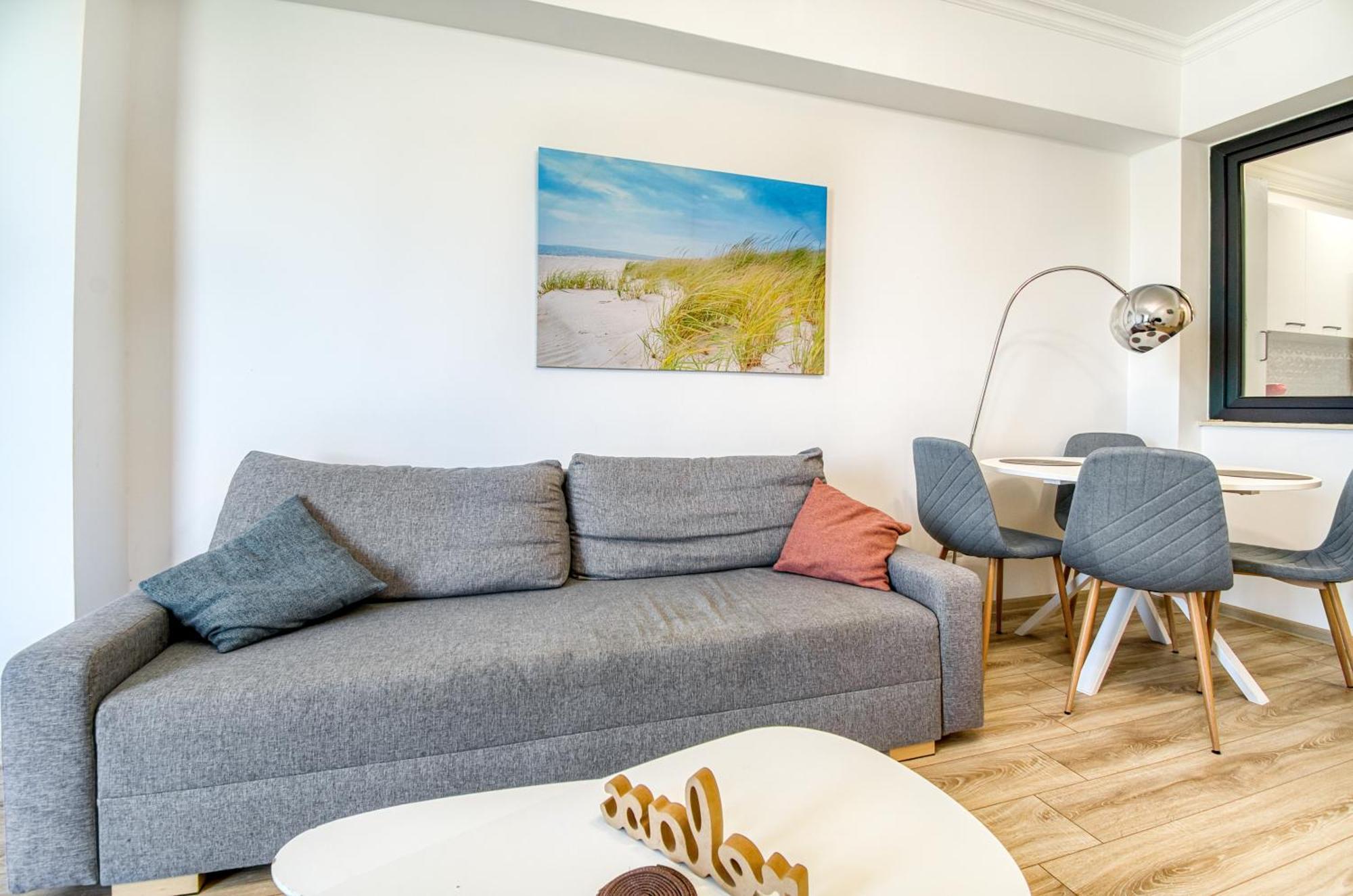 Azure Sea Apartments - Bychoice مامايا المظهر الخارجي الصورة