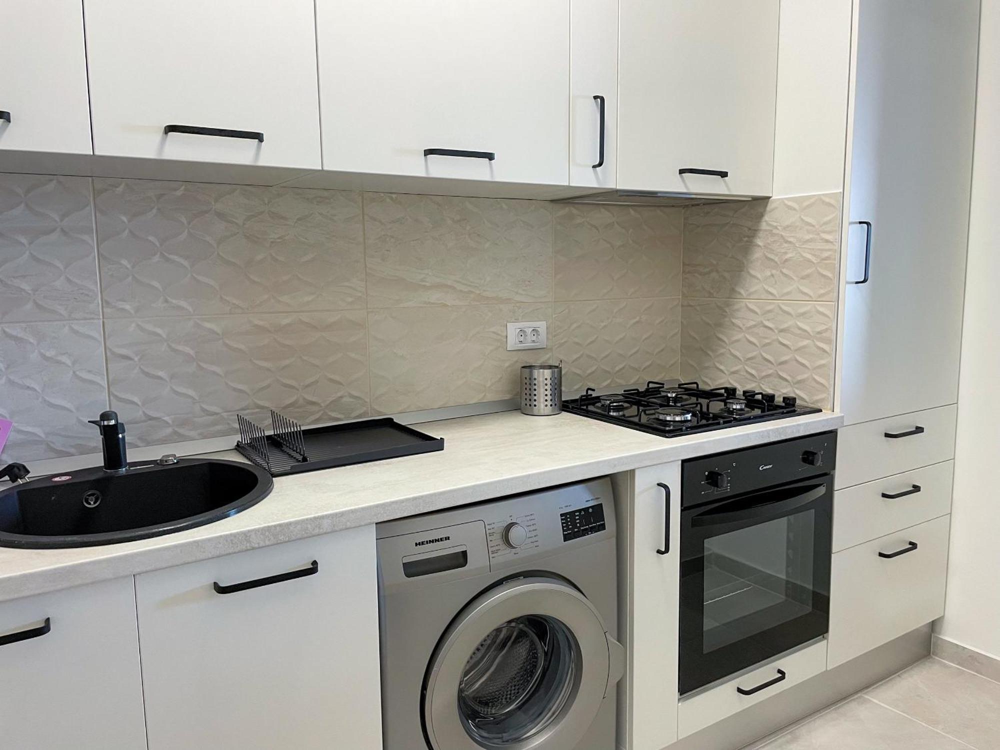 Azure Sea Apartments - Bychoice مامايا الغرفة الصورة